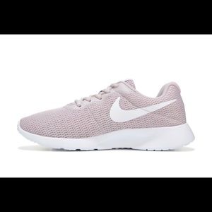 Women’s Nike Tanjun Sneaker